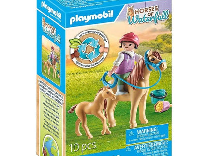 HORSES OF WATERFALL - NIÑA CON PONI Y POTRO