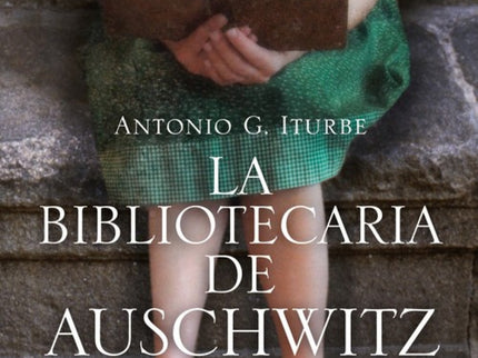Libro La Bibliotecaria De Auschwitz: Sobre el fango negro de Auschwitz que todo lo engulle, Fredy Hirsch ha levantado en