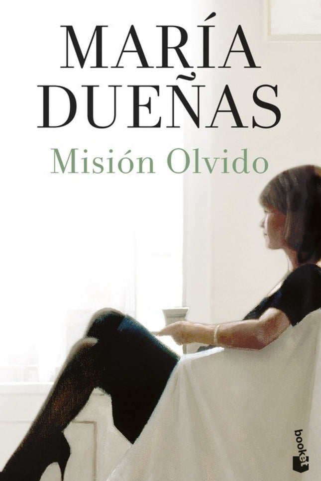 Libro Misión Olvido: Incapaz de recomponer sus propios pedazos, la profesora Blanca Perea acepta a la desesperada lo que