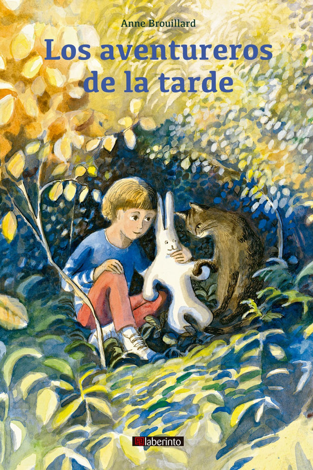 Libro Aventureros De La Tarde: A través de su texto poético y sugerentes ilustraciones, este precioso álbum se adentra en el mundo de fantasía de un niño. Acompañado de su gato (a ratos) y su conejo de peluche (siempre), Gaspar sale a observar la naturaleza del jardín de su casa.