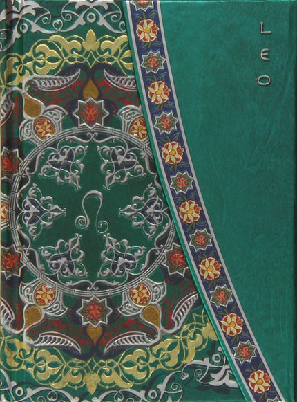 Libro Leo: Um caderno para anotaçäes importantes com capas em relevo e o signo de Leão inscrito. No interior as pginas s