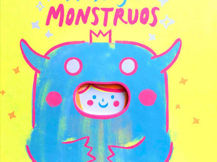 Libro Mis Amigos Monstruos: CATÁLOGO Todas las noches, una niña se abrazaba a su gato y, además, se disfrazaba de tigre, dragón o gigante. Y todo para protegerse de los temibles monstruos que se colaban en su cuarto.