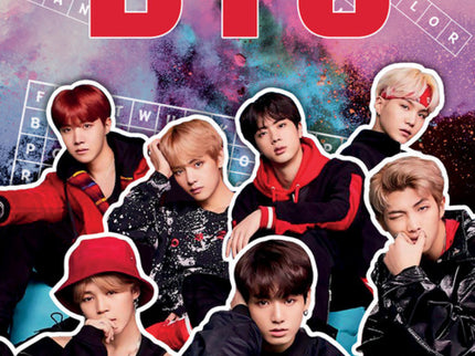 Libro Bts: Un libro ideal para los más fieles seguidores de esta banda de K-Pop.Un libro repleto de puzzles y de juegos de preguntas y respuestas, dedicados a los fieles seguidores de BTS., para que pongan a prueba sus conocimientos sobre esta maravillosa banda de k-pop. Las actividades incluyen historias de BTS para completar, buscador de palabras, juegos para encontrar las diferencias y muchas actividades más.