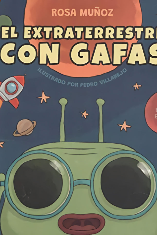 Libro El Extraterrestre Con Gafas: Mario duerme plácidamente en su dormitorio. Un ruido y unas luces extrañas le despiertan: es Jopi, un extraterrestre que le visita de otro planeta porque se ha enterado de que en la Tierra tienen un poderoso invento para mejorar la visión.