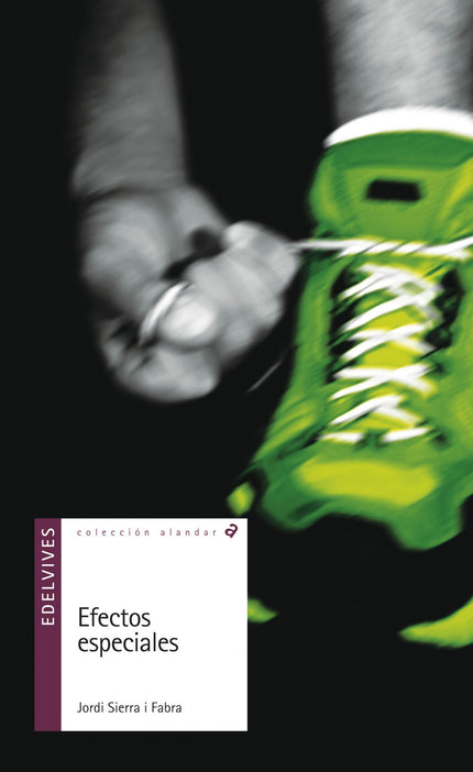 Libro Efectos Especiales: Antonio, un joven barcelonés, es considerado un prodigio del atletismo. Con 17 años logró dos 