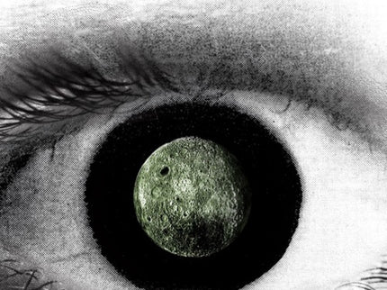 Libro Plenilunio: Un inspector de policía llega a una ciudad de provincias para investigar un horrible crimen. Obsesiona