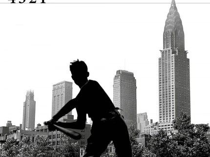 Libro 4 3 2 1: El único hecho inmutable en la vida de Ferguson es que nació el 3 de marzo de 1947 en Newark, Nueva Jerse