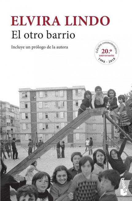 Libro El Otro Barrio: Ramón Fortuna es un adolescente de quince años que no llegó a conocer a su padre, pero que ha crecido sobreprotegido por cuatro mujeres: su madre de verdad y las postizas. Al verse envuelto en la muerte de varias personas, es ingresado en una institución hasta que se aclaren los hechos.