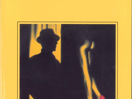 Libro Pulp: En Los Angeles corre un rumor muy extraño. Se dice que un tal Céline, que merodea por las librerías inspecci