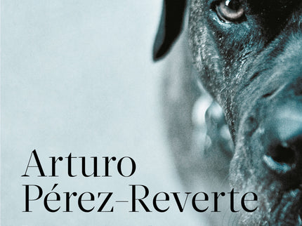 Libro Los Perros Duros No Bailan: Una novela policial, una historia de supervivencia en un mundo donde la lealtad es puro instinto. Por Arturo Pérez-Reverte.