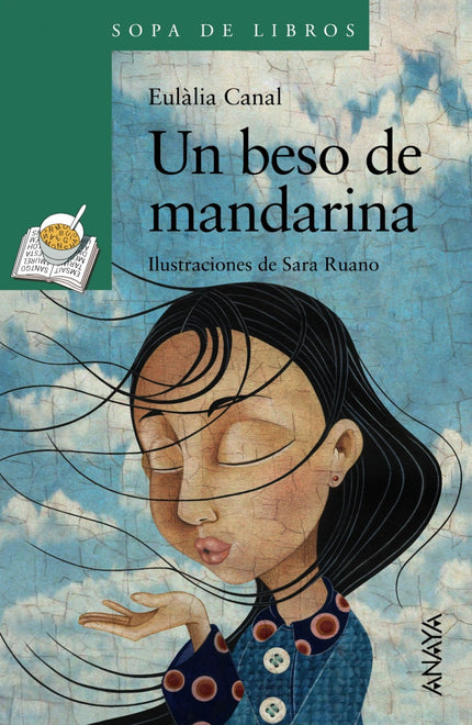Libro Un Beso De Mandarina: Tavi se enamora de Vanina el primer día que la ve sentada en la clase. Ella ha llegado de un