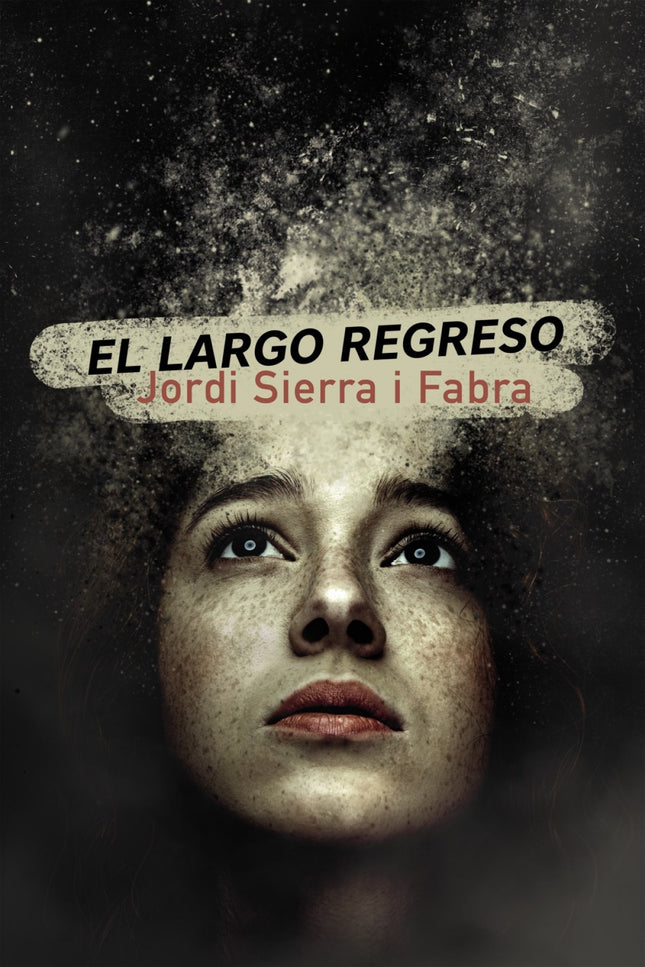 Libro El Largo Regreso: Una desaparición misteriosa y un regreso no menos extraño que enganchará a los lectores desde la primera página. Cuatro años después de su desaparición, Susana se presenta en casa como si nada hubiera pasado.