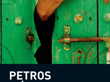 Libro Muerte En Estambul: Petros Márkaris nació en Estambul en 1937. Tras estudiar ciencias económicas en Viena y Stuttg