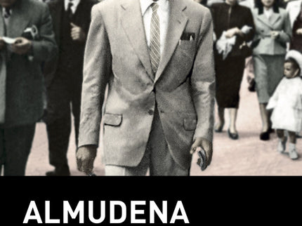 Libro Los Pacientes Del Doctor García: Tras la victoria de Franco, el doctor Guillermo García Medina sigue viviendo en Madrid bajo una identidad falsa. La documentación que lo libró del paredón fue un regalo de su mejor amigo, Manuel Arroyo Benítez, un diplomático republicano al que salvó la vida en 1937.
