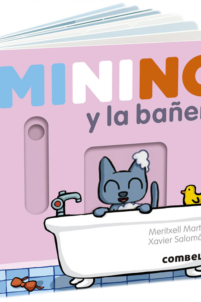 Minino Y La Bañera