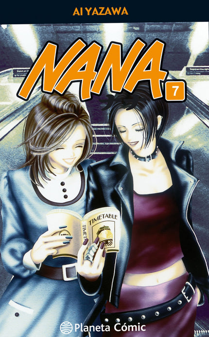 Libro Nana Nº07 (nueva Edicion): Cada vez que hacen un concierto, los Blast reciben más y amás aplausos del público. EL concierto en el que se jugaban su debut como profesionales ha sido un éxito.
