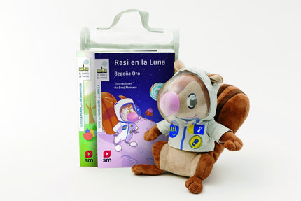 Libro Pack Rasi Astronauta: Un pack con dos títulos de La pandilla de la ardilla: 'Rasi en la Luna' y 'Una fiesta (casi) perfecta', y además, un muñeco de Rasi (disfrazada de astronauta), la mascota que siempre acompaña a la pandilla en todas sus aventuras.