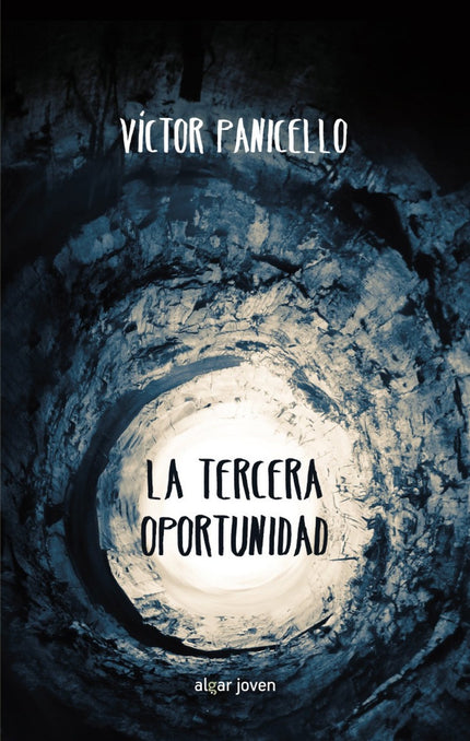Libro La Tercera Oportunidad: Vivo en una nebulosa espesa, borrosa? Algunos me llaman payasa, delincuente, borracha? y, 