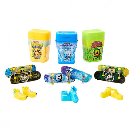 HOT WHEELS SKATE CAJA DE CHICLES CON 2 MONOPATINES HTP10