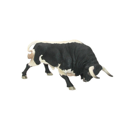 TORO BRAVO APAREJADO EMBISTIENDO