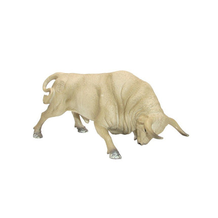 TORO BRAVO JABONERO EMBISTIENDO