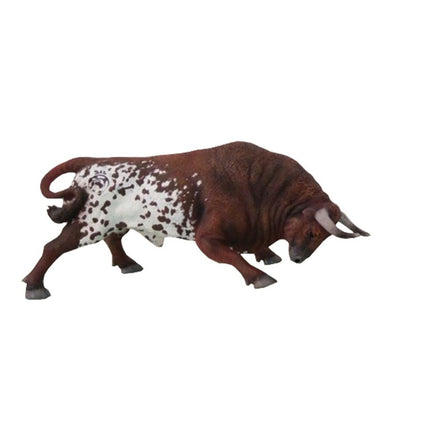 TORO BRAVO SALINERO EMBISTIENDO