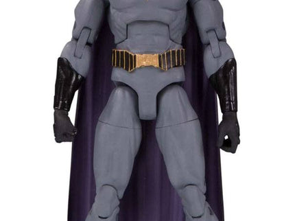 DC Essentials Figura Batman (Rebirth) Version 2 18 cm