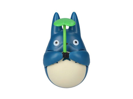 Mi vecino Totoro Figura de fondo redondo Mid Totoro with leaf 6 cm