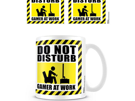 Gamer at Work Taza Do not Disturb